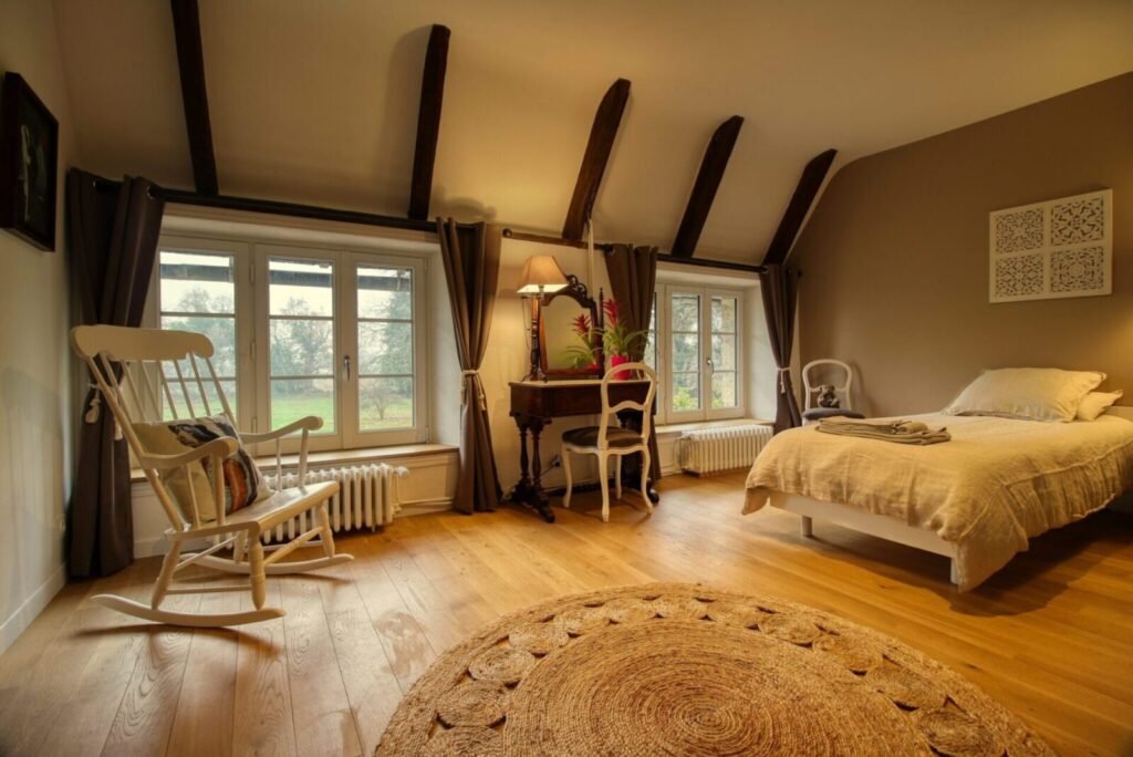 Renovierung der Allee: 19 Tonnen Kies! 9 - Kerbeleg Chambre "LES OURS"