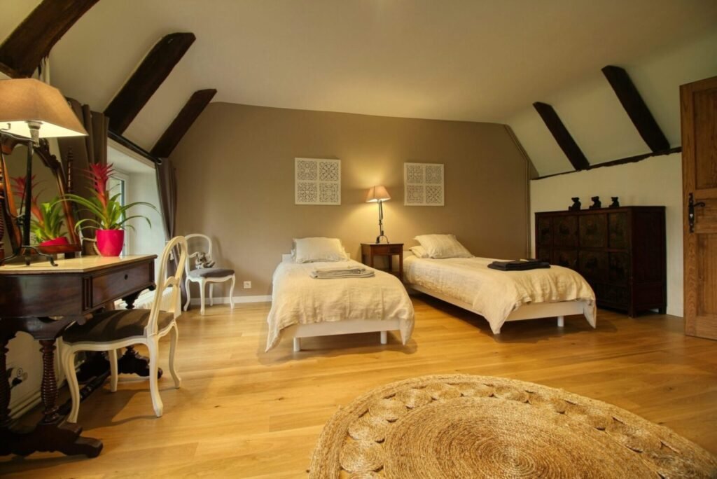 Renovierung der Allee: 19 Tonnen Kies! 10 - Kerbeleg chambre les ours 24 scaled