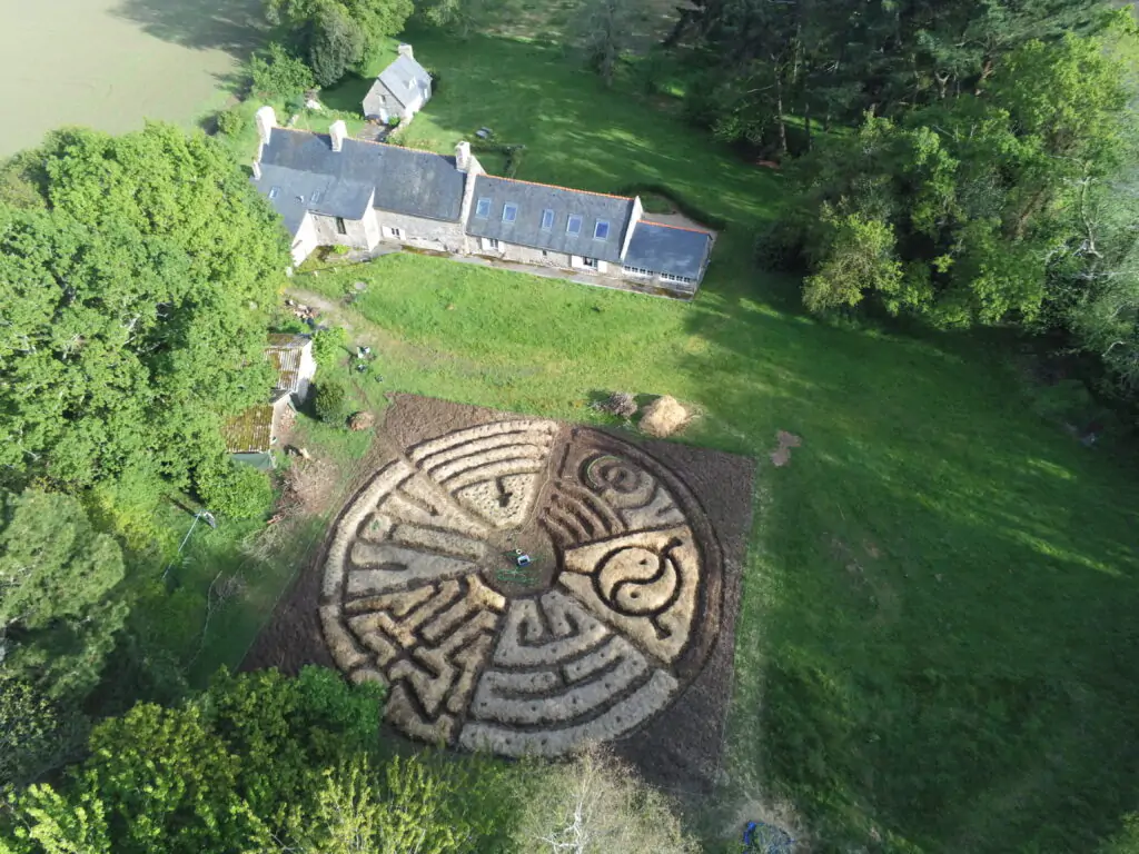 jardin potager mandala vue du petit bois - Kerbeleg