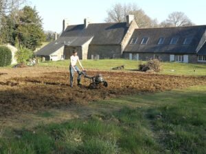 le potager mandala kerbeleg preparation du sol 4 scaled