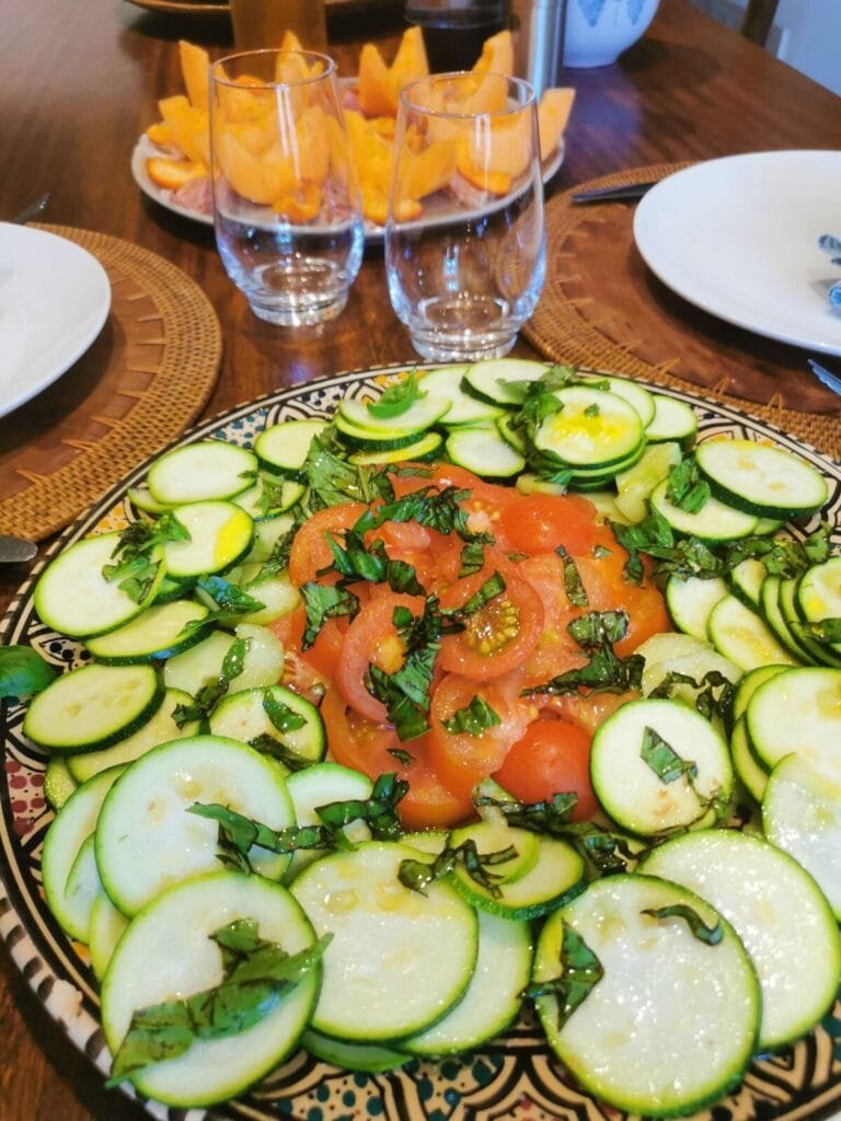 Les paniers du potager 84 - Kerbeleg Carpaccio courgettes tomates ()