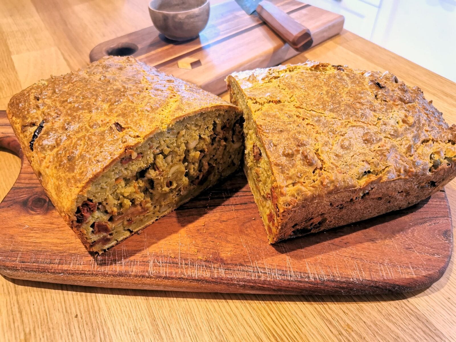 Le cake salé au pesto