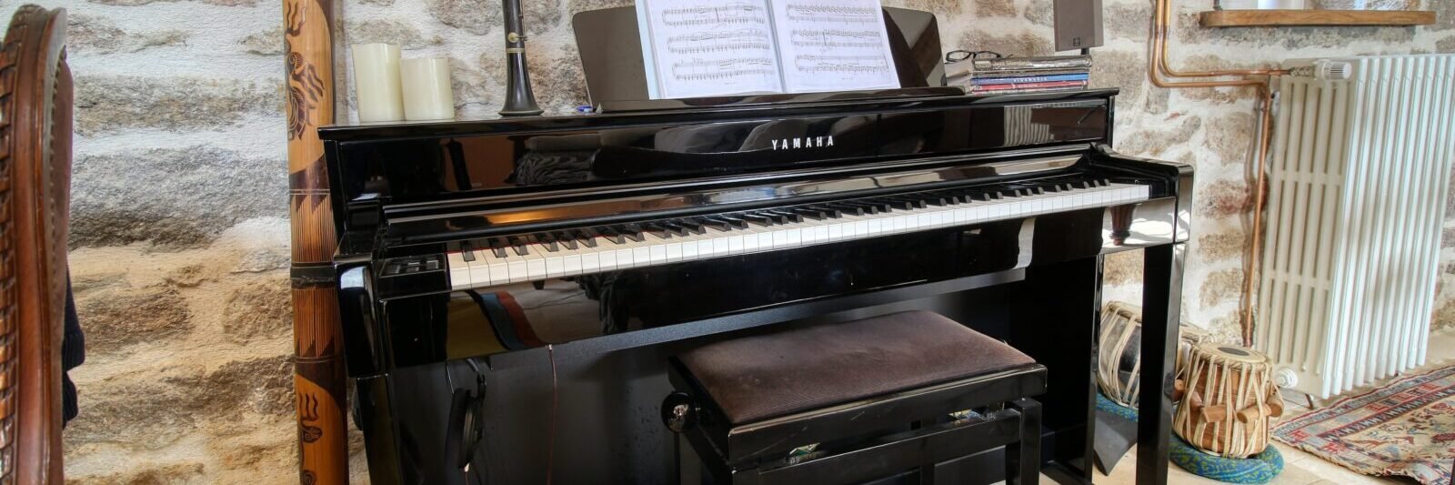 Instruments de musique piano Salon activités d'intérieur Kerbeleg