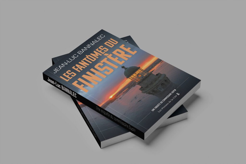 Jean Luc BANNALEC Couverture Livre LES FANTOMES DU FINISTERE