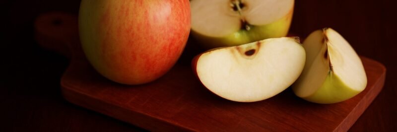 Pommes de Kerbeleg Tranches Planche en bois