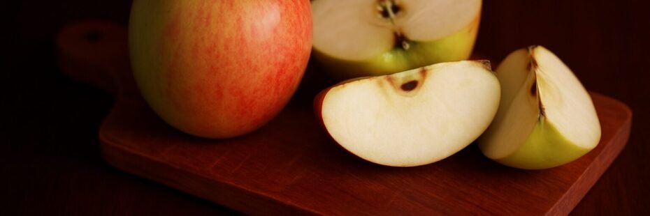 Pommes de Kerbeleg Tranches Planche en bois