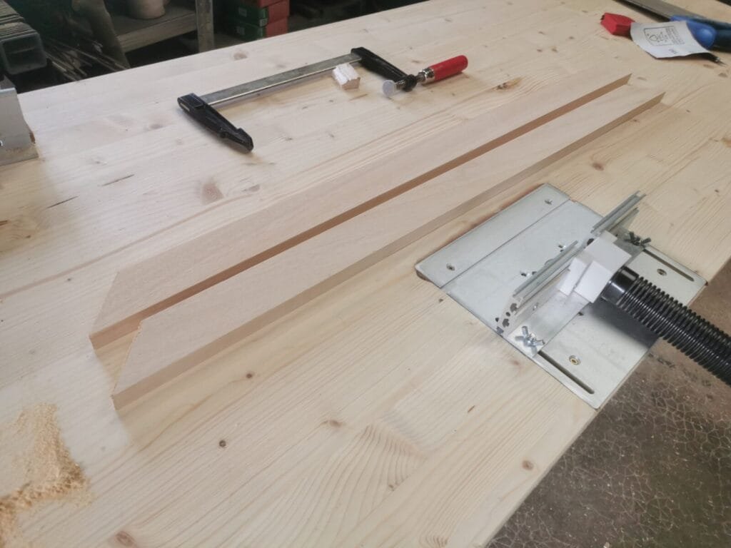 Le vieil homme et la terre # Les mains ()