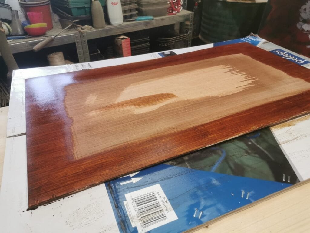 Le vieil homme et la terre # Les mains ()