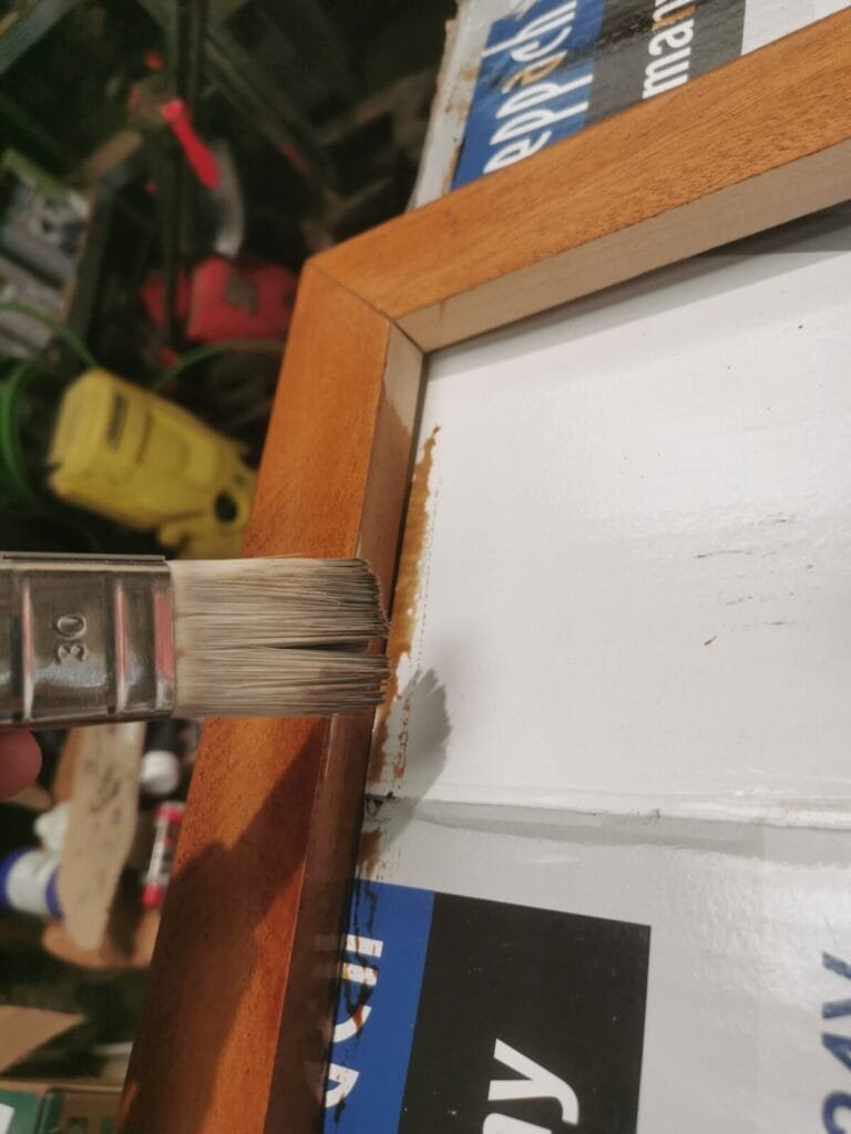 Le vieil homme et la terre # Les mains ()