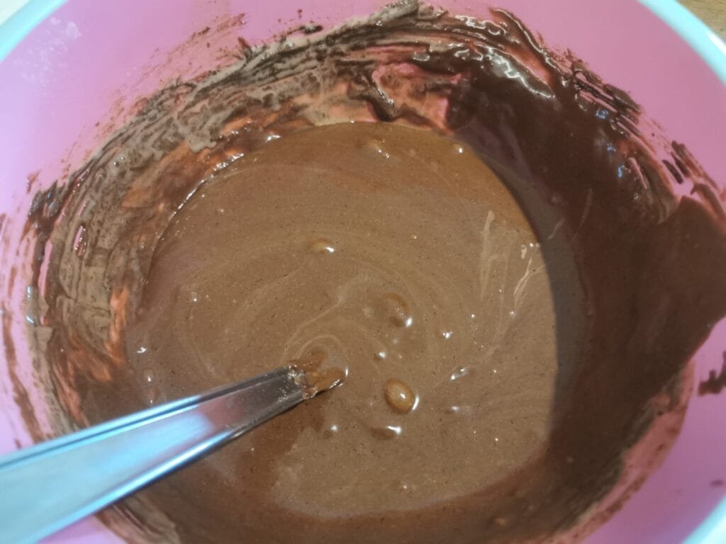 Soft dark chocolate and lemon salted butter caramel cake 3 - Kerbeleg Recette Moelleux au chocolat au caramel beurre salé KERBELEG ()