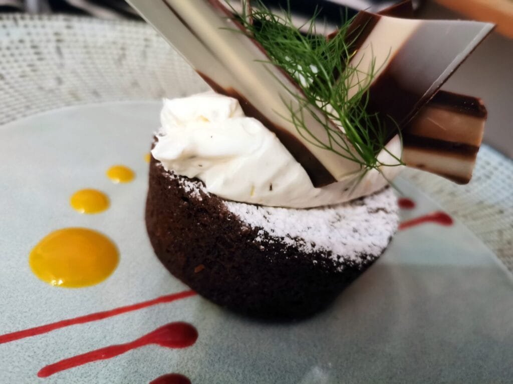 The understated charm of the Jardin des Simples: Local flavours and wild herbs 6 - Kerbeleg Restaurant Au jardin des simples Pont Aven ()